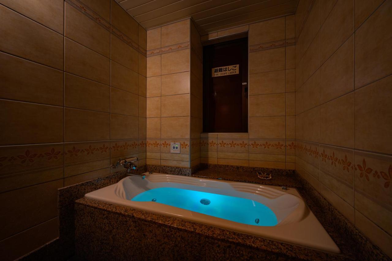 Hotel Metro (Adults Only) Yokohama  Buitenkant foto